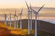 風力發(fā)電機的葉片一般用什么材料來制作？