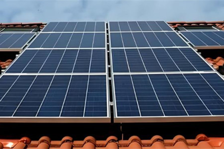 光伏發(fā)電安裝價(jià)格多少錢一平方米？