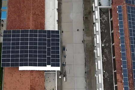 農(nóng)村屋頂光伏發(fā)電有沒有輻射？光伏發(fā)電利弊分析！